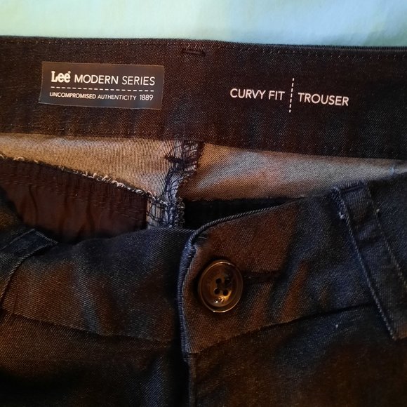 Lee Modern Series Curvy Fit Trouser - size 4 Long - Picture 3 of 10